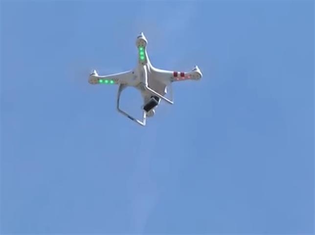 Ex cónsul sugiere “dron” para espiar y lanzar bombas