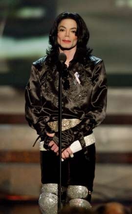 Artistas se unen para crear un tributo latino a Michael Jackson