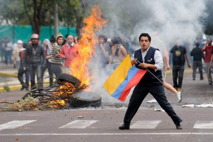 Ecuador: el asedio de turno