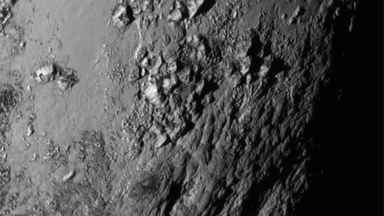 Imagenes en alta resolución de la superficie de Plutón