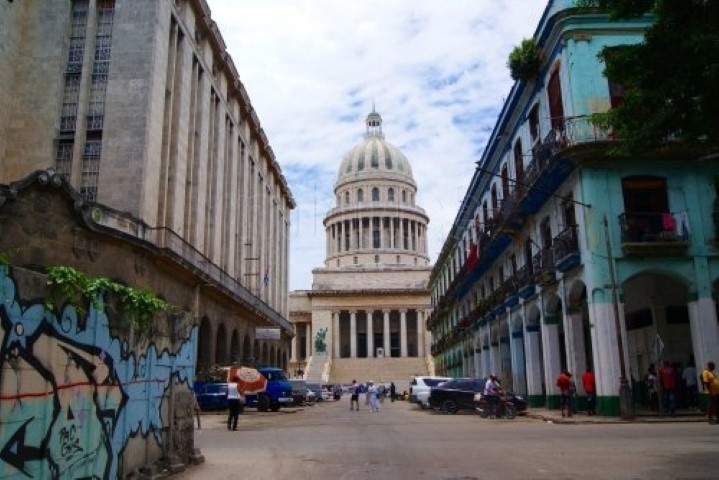 Empresas gringas tras compensaciones en Cuba