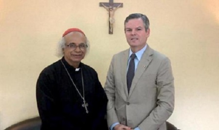 Cardenal Brenes y Obispo Báez elogian a embajador de Trump